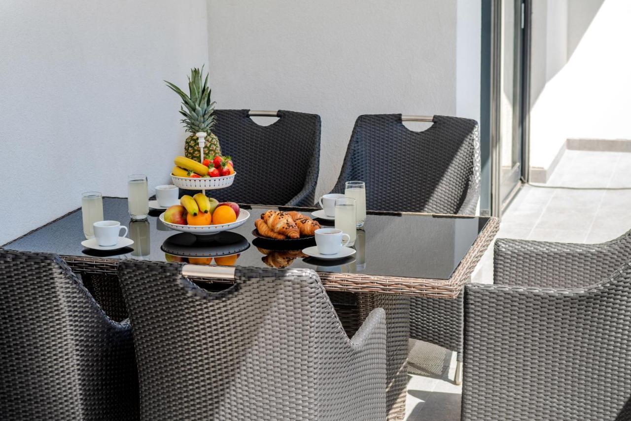 Luxury Apartments Alkar With Swimming Pool Razanj Exterior photo