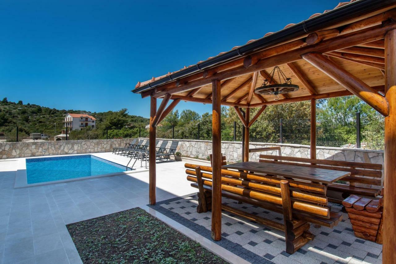 Luxury Apartments Alkar With Swimming Pool Razanj Exterior photo