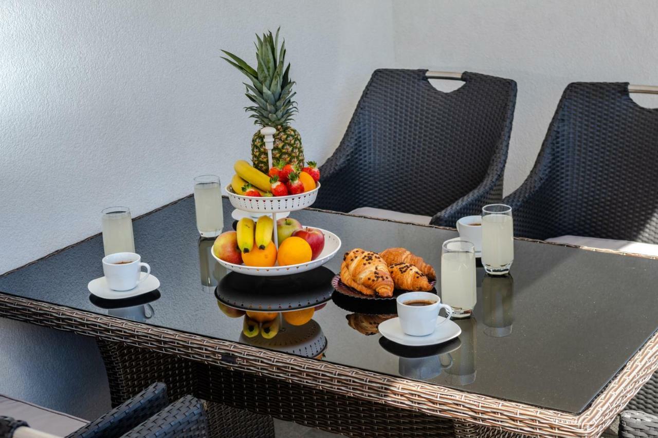 Luxury Apartments Alkar With Swimming Pool Razanj Exterior photo